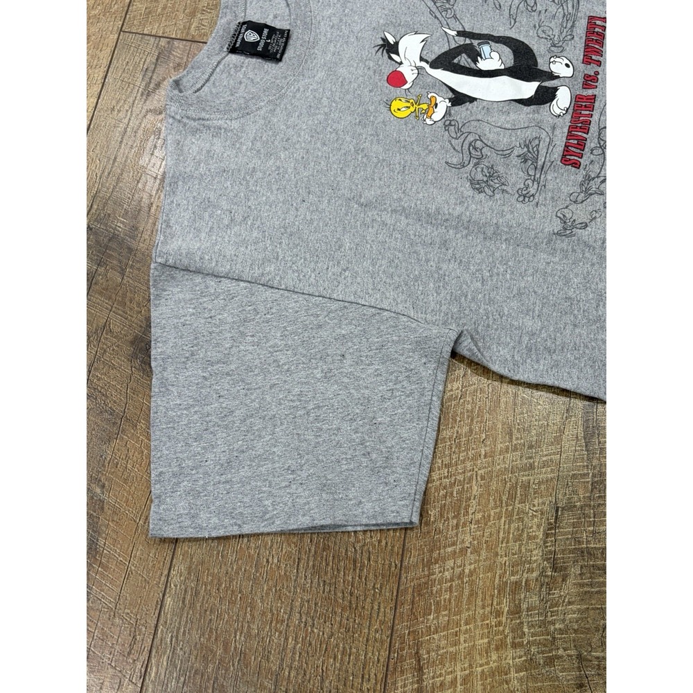 Vintage 1996 Looney Tunes Sylvester VS. Tweety Tee Grey Large Made‎ In USA 90s - Picture 5 of 10